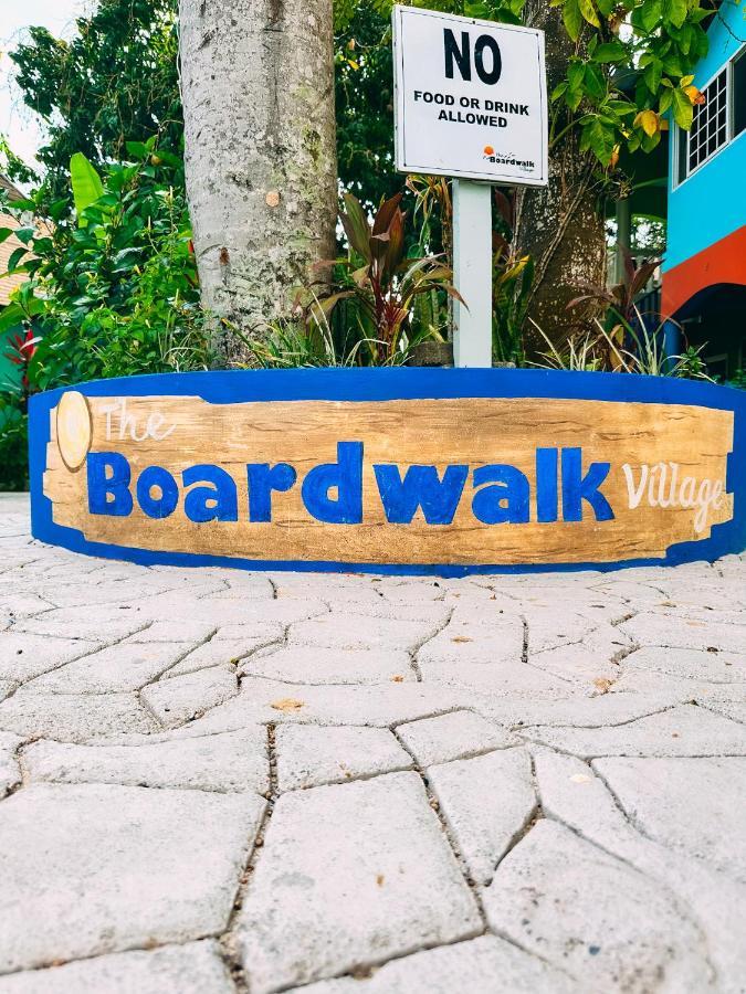 The Boardwalk Village 内格里尔 外观 照片